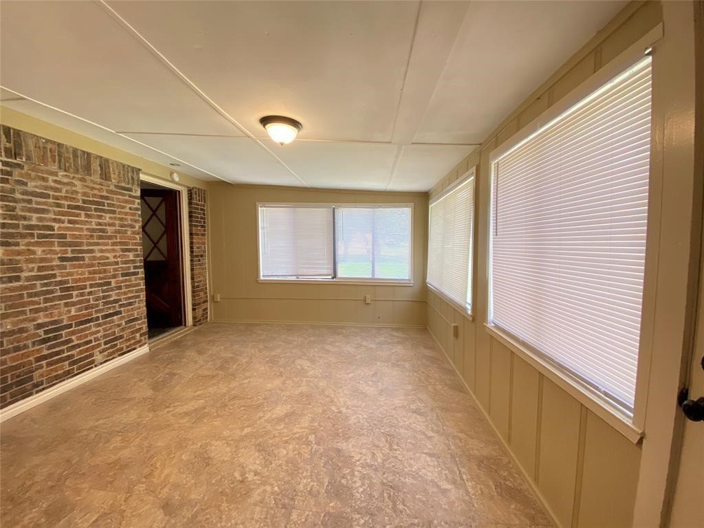 1115 E Ross Street Hamilton TX 76531