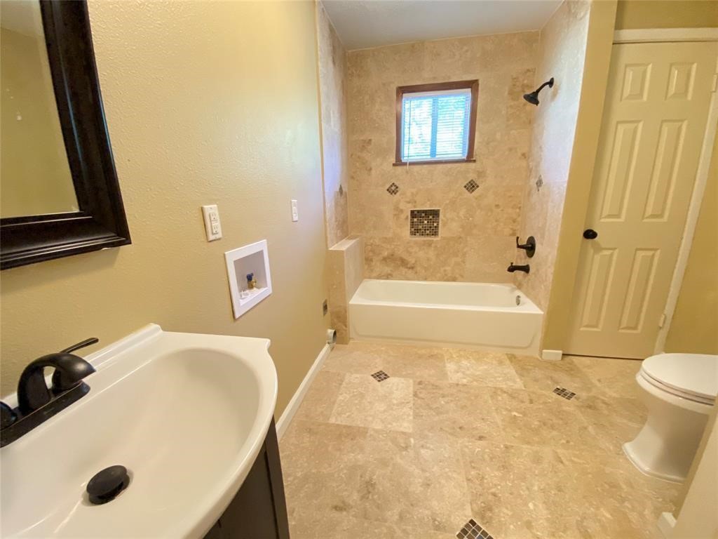 1115 E Ross Street Hamilton TX 76531