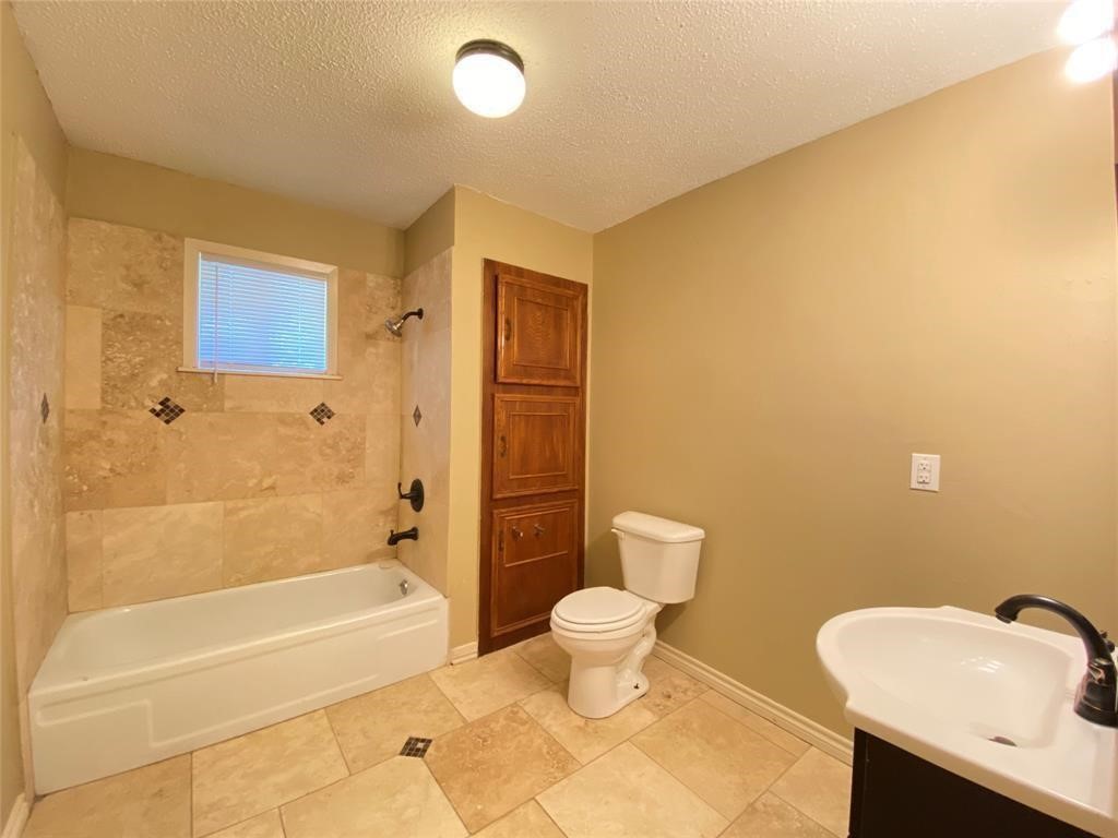 1115 E Ross Street Hamilton TX 76531
