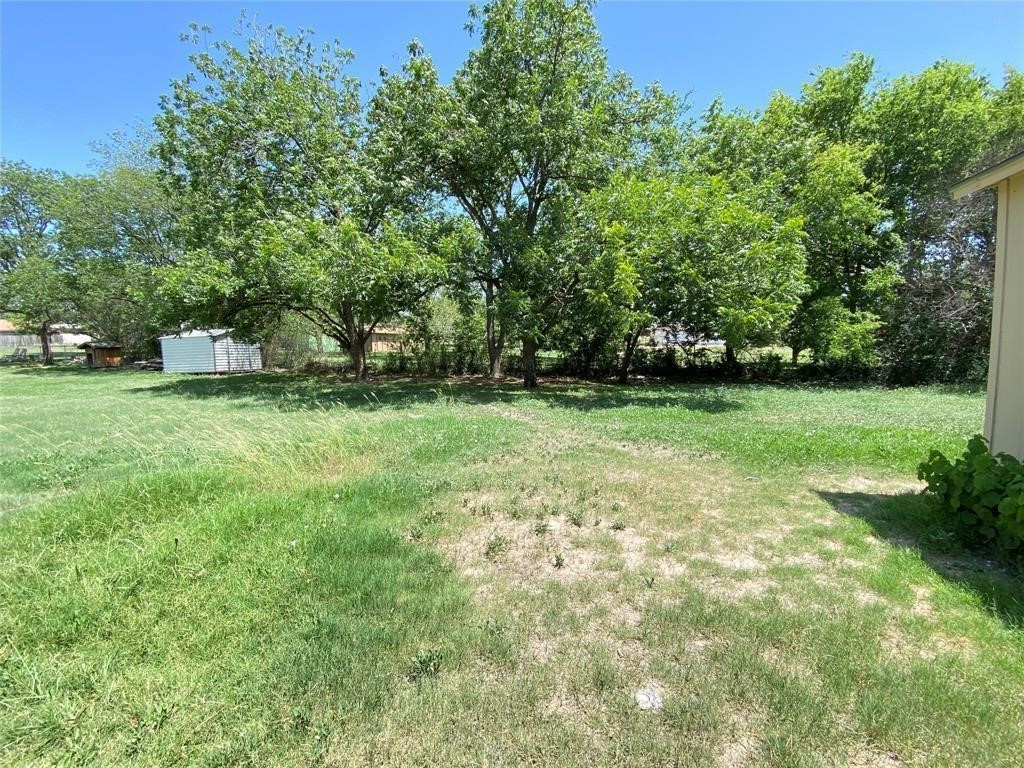 1115 E Ross Street Hamilton TX 76531