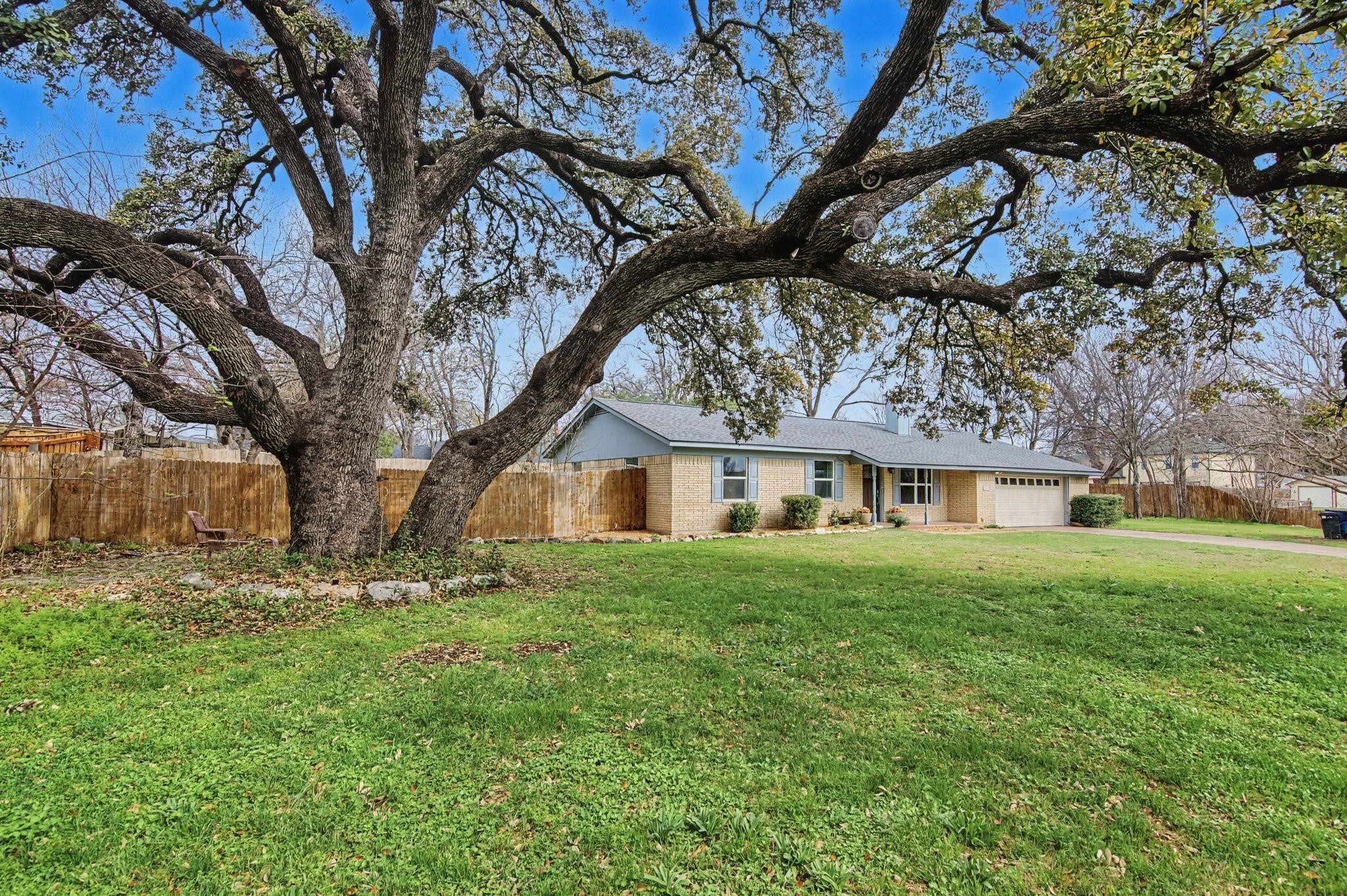 405 Torrey Street Granbury TX 76048