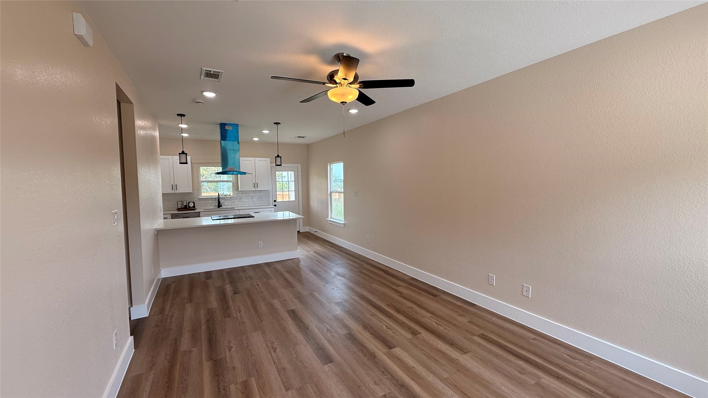 2619 Creekview Drive Granbury TX 76048