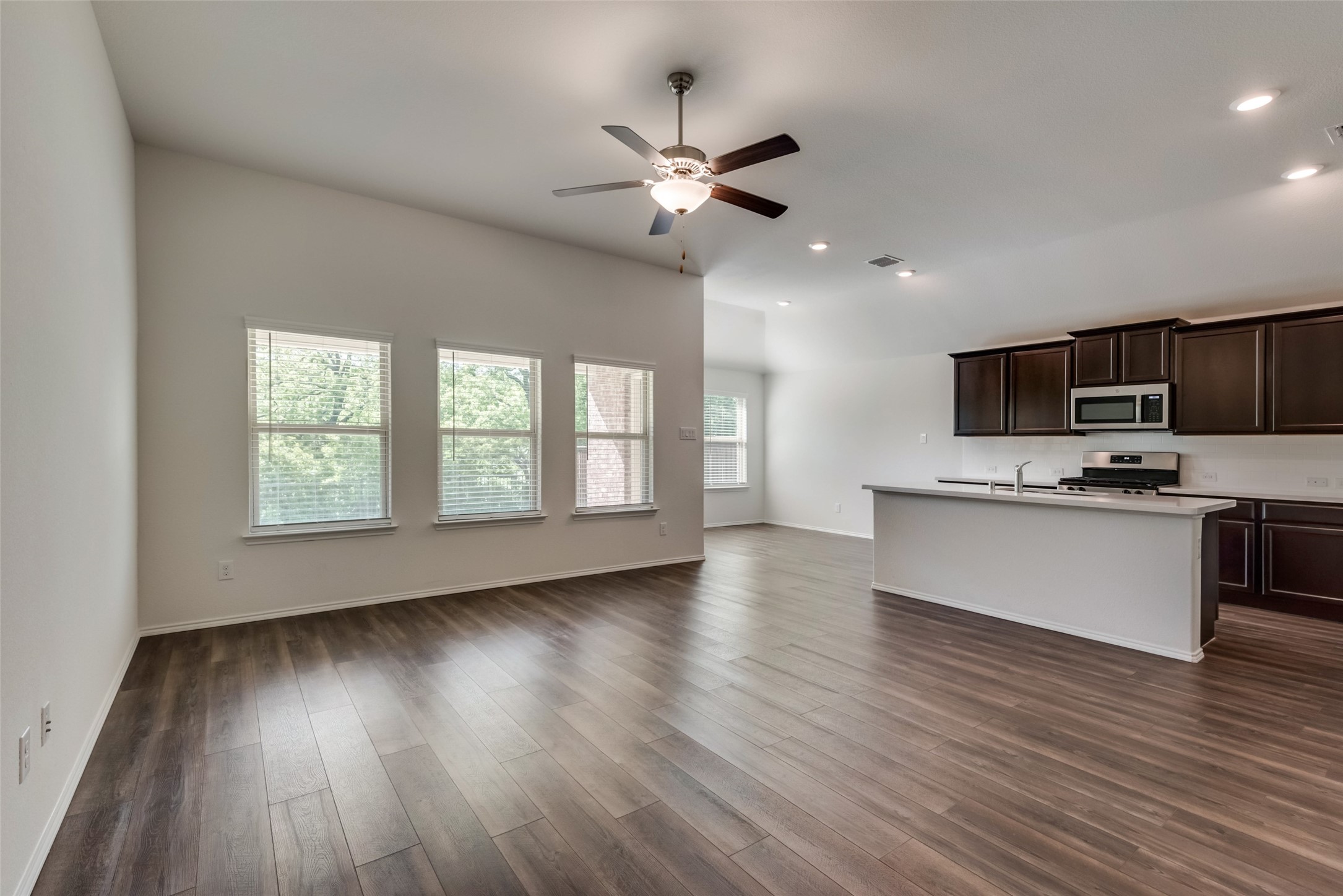 1540 Acmite Avenue Cross Roads TX 76227