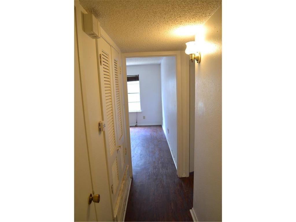 1107 N Locust Street Denton TX 76201