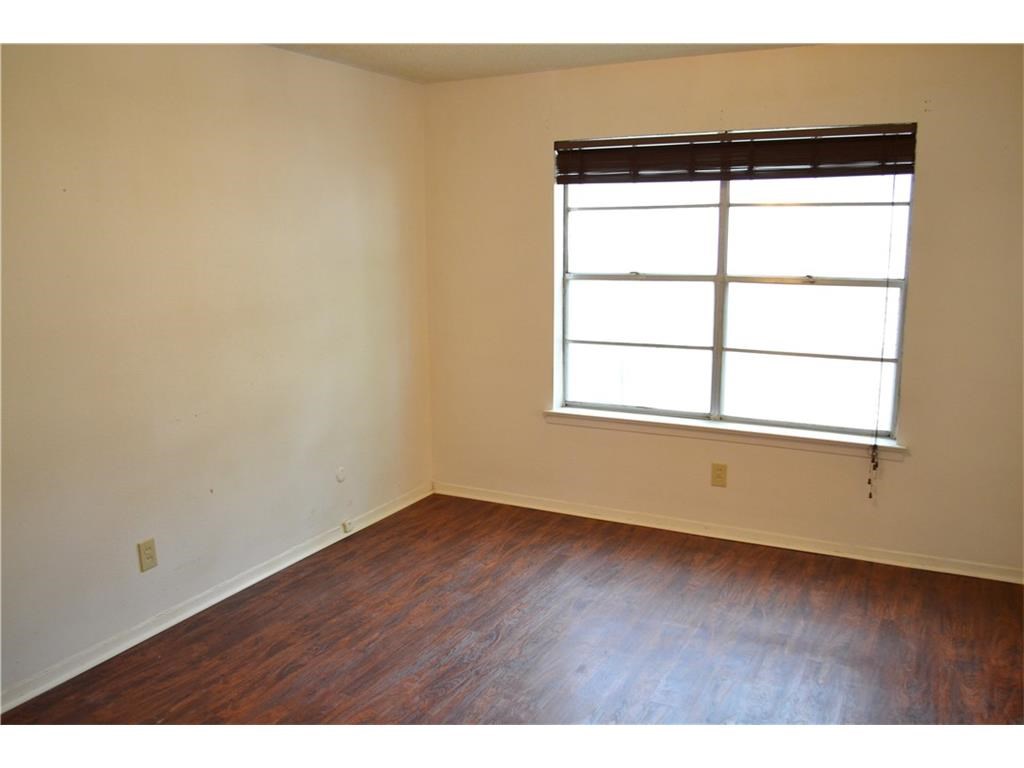 1107 N Locust Street Denton TX 76201