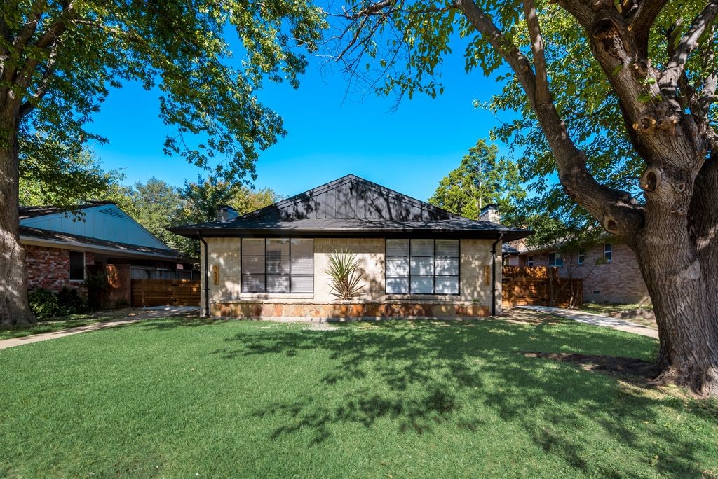 7528 Brentcove Circle Dallas TX 75214