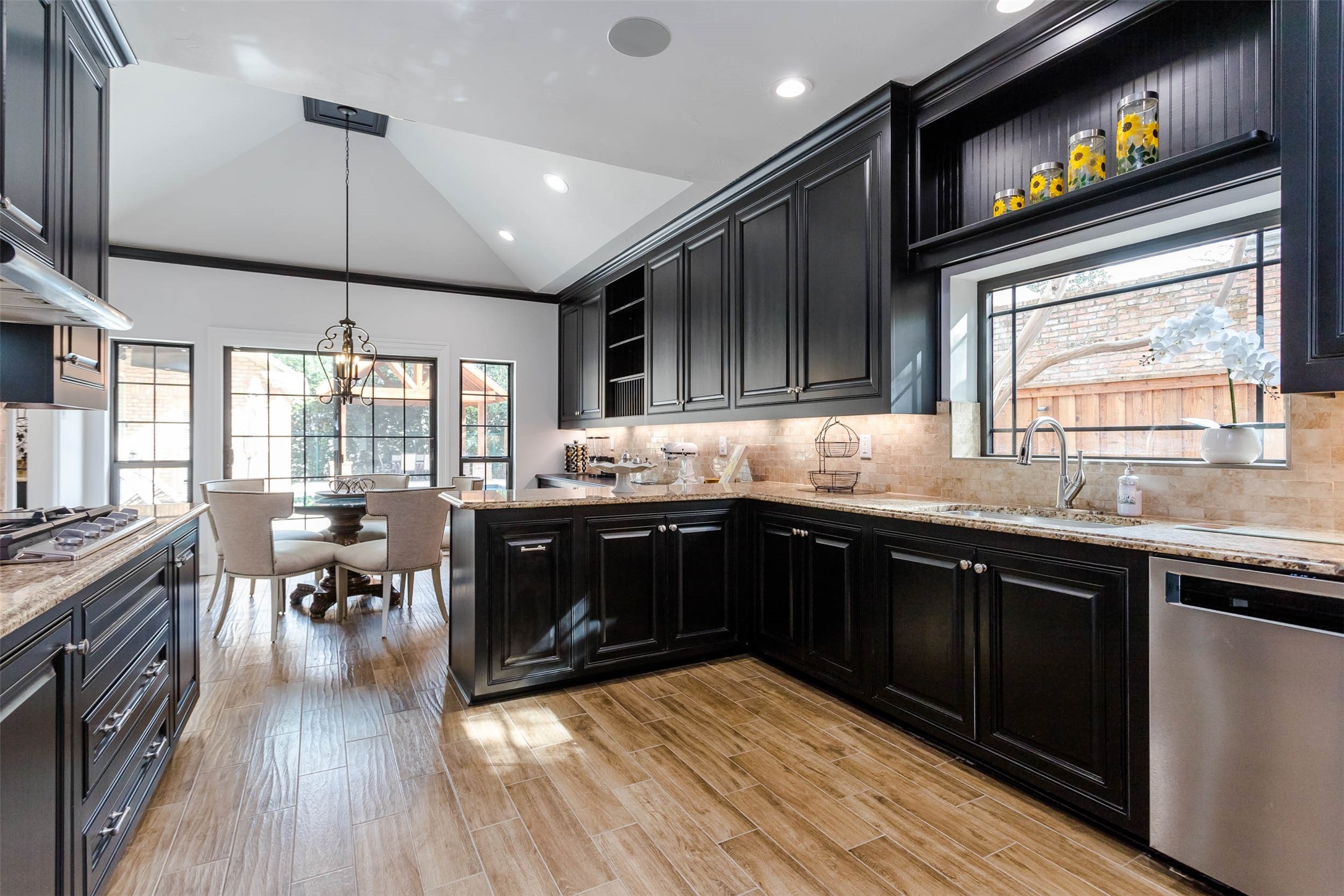 11712 Forest Court Dallas TX 75230