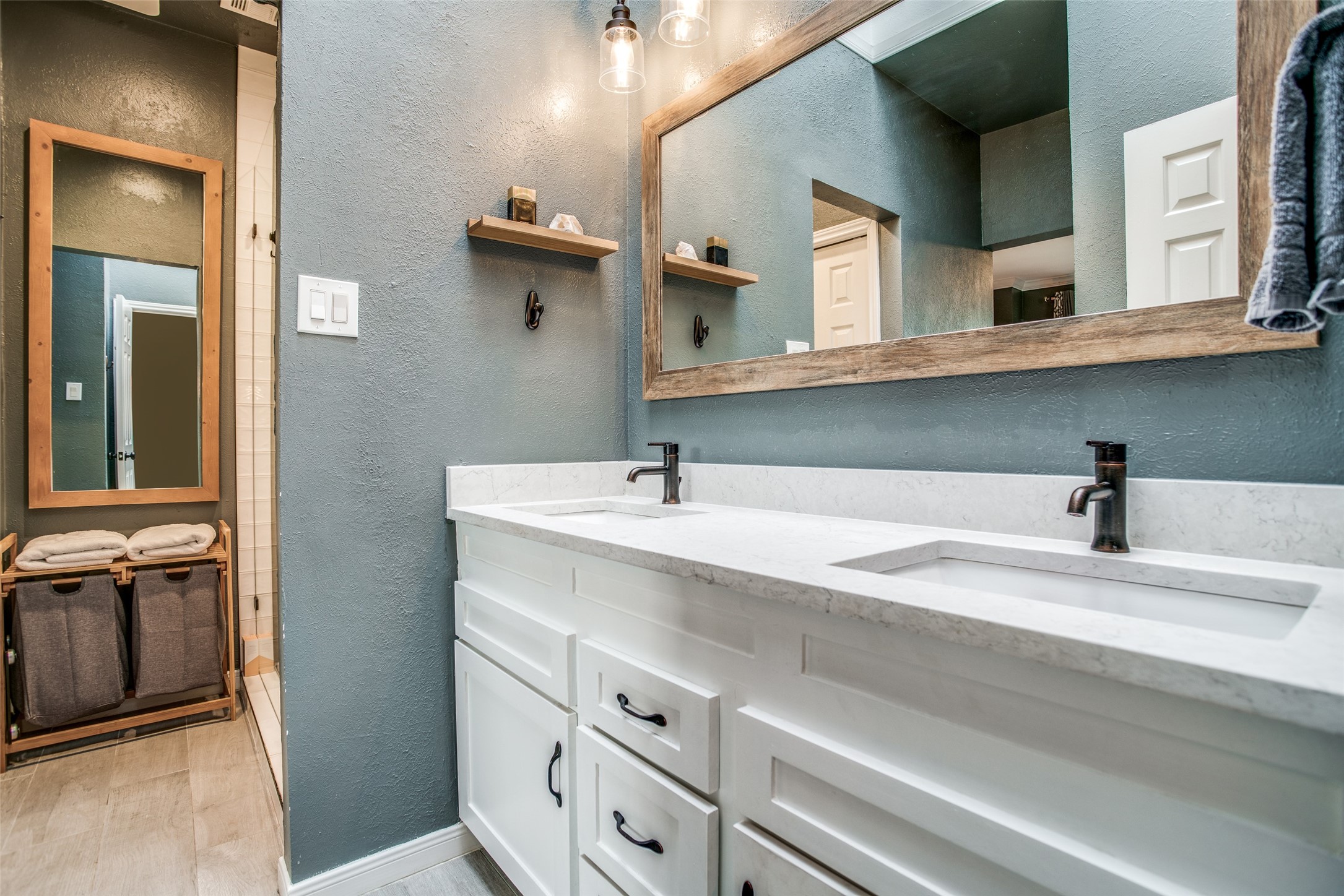 4424 Holland Avenue Dallas TX 75219