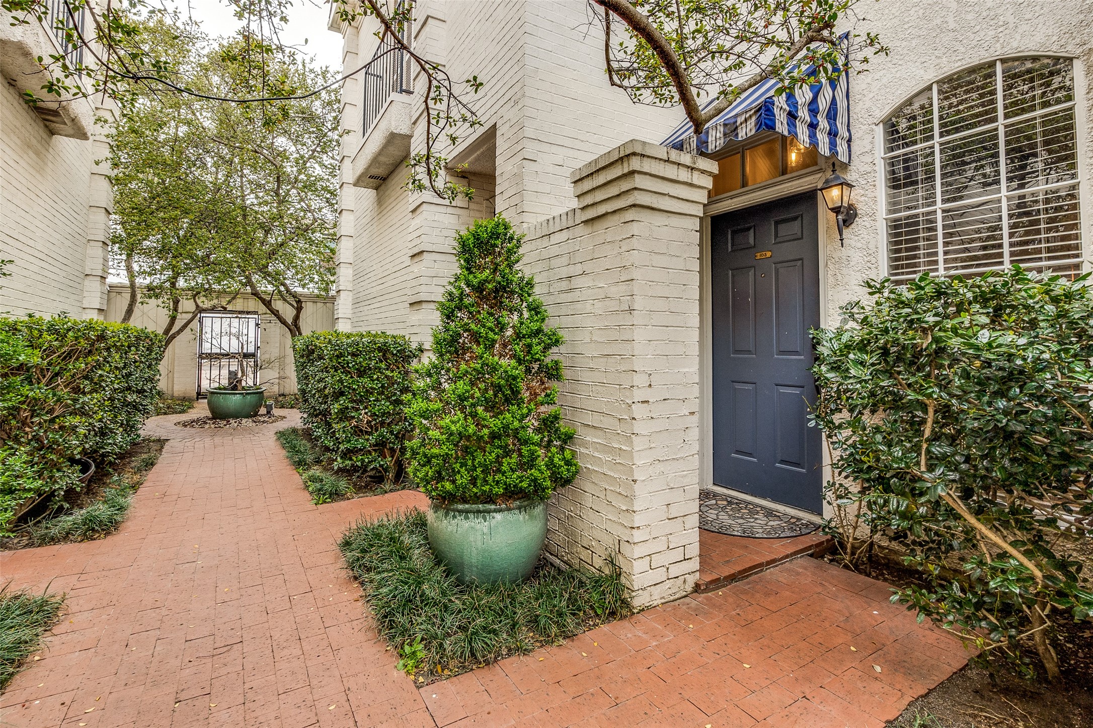 4424 Holland Avenue Dallas TX 75219