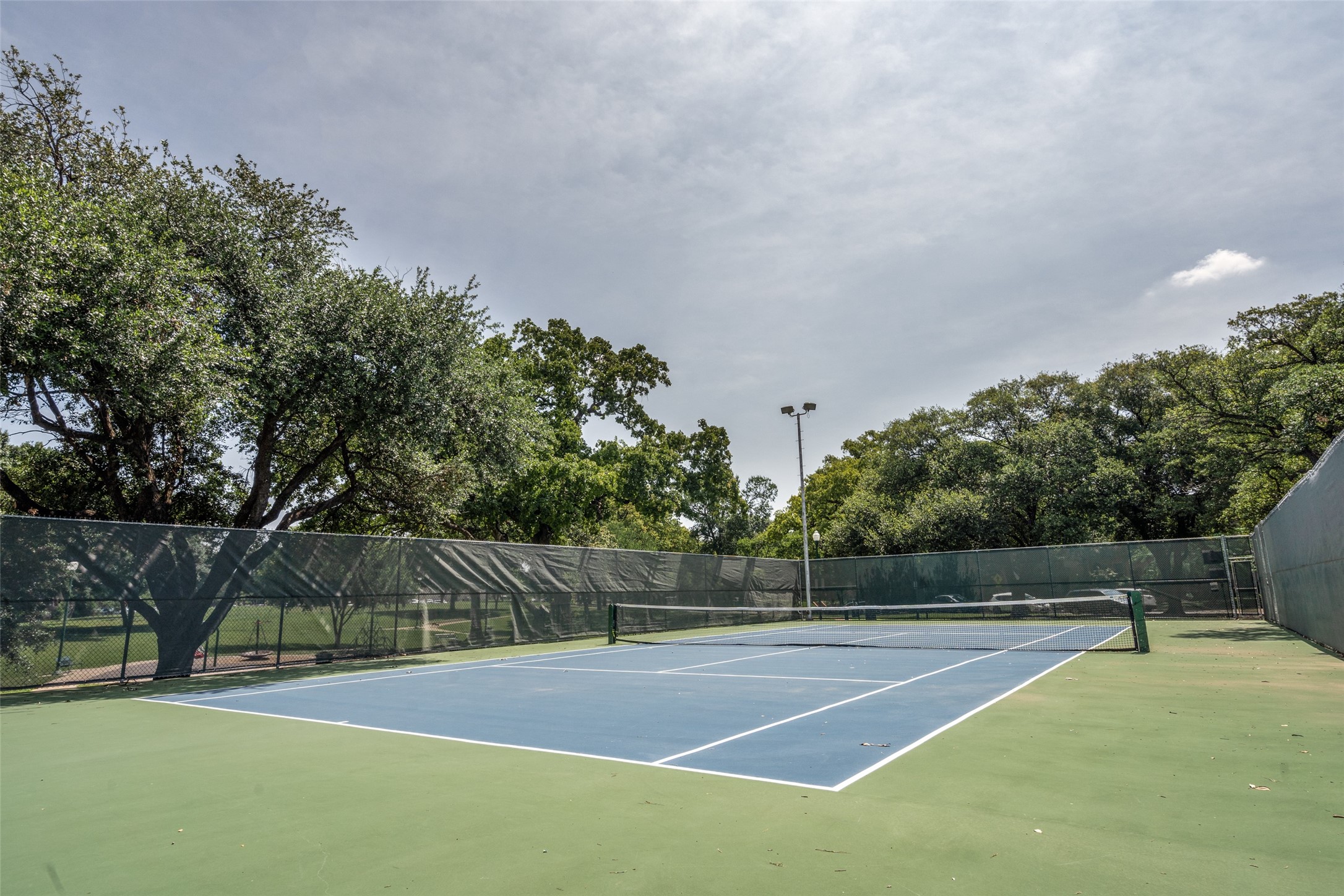4424 Holland Avenue Dallas TX 75219