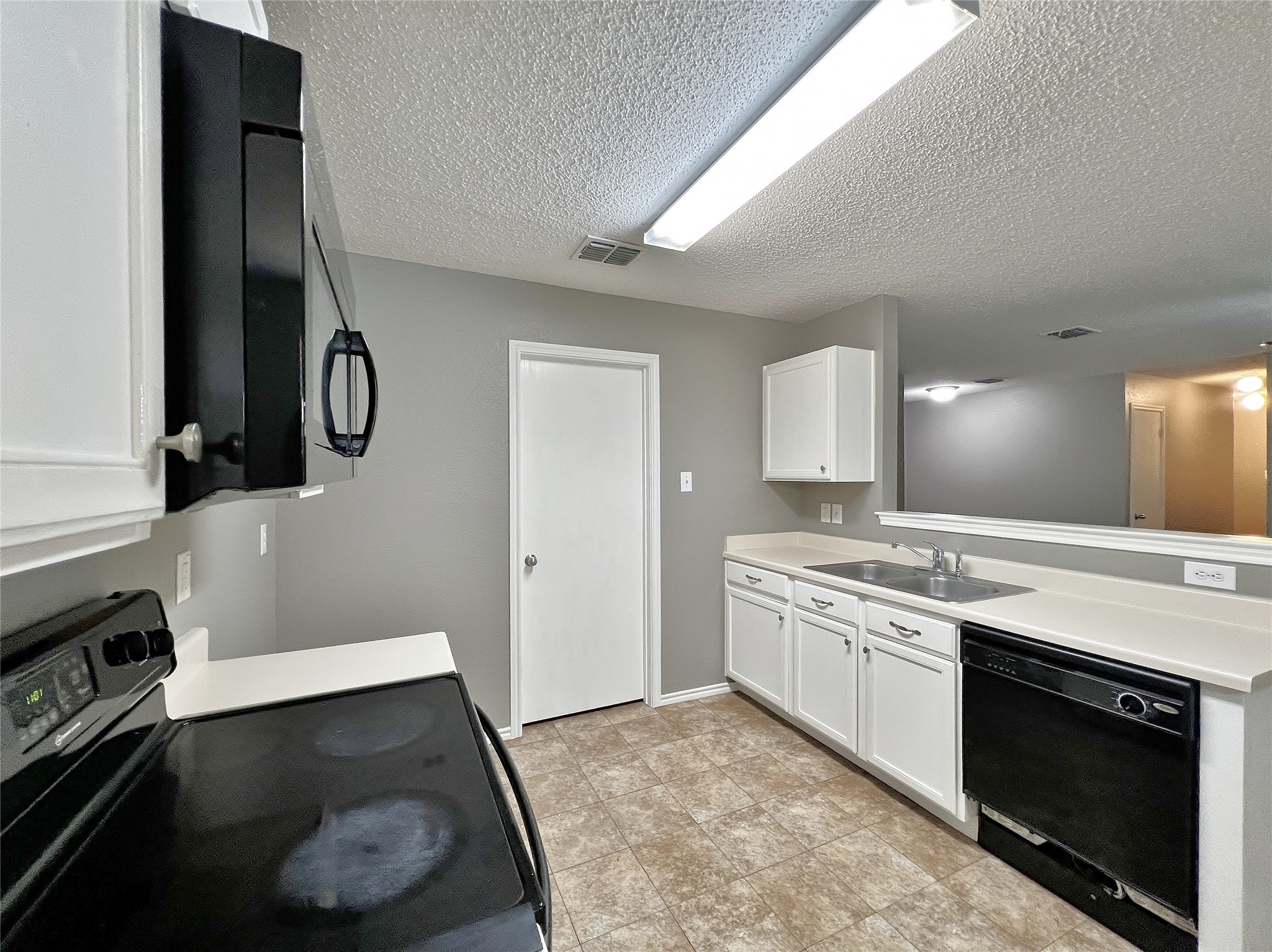 1412 Anna Lea Lane Burleson TX 76028
