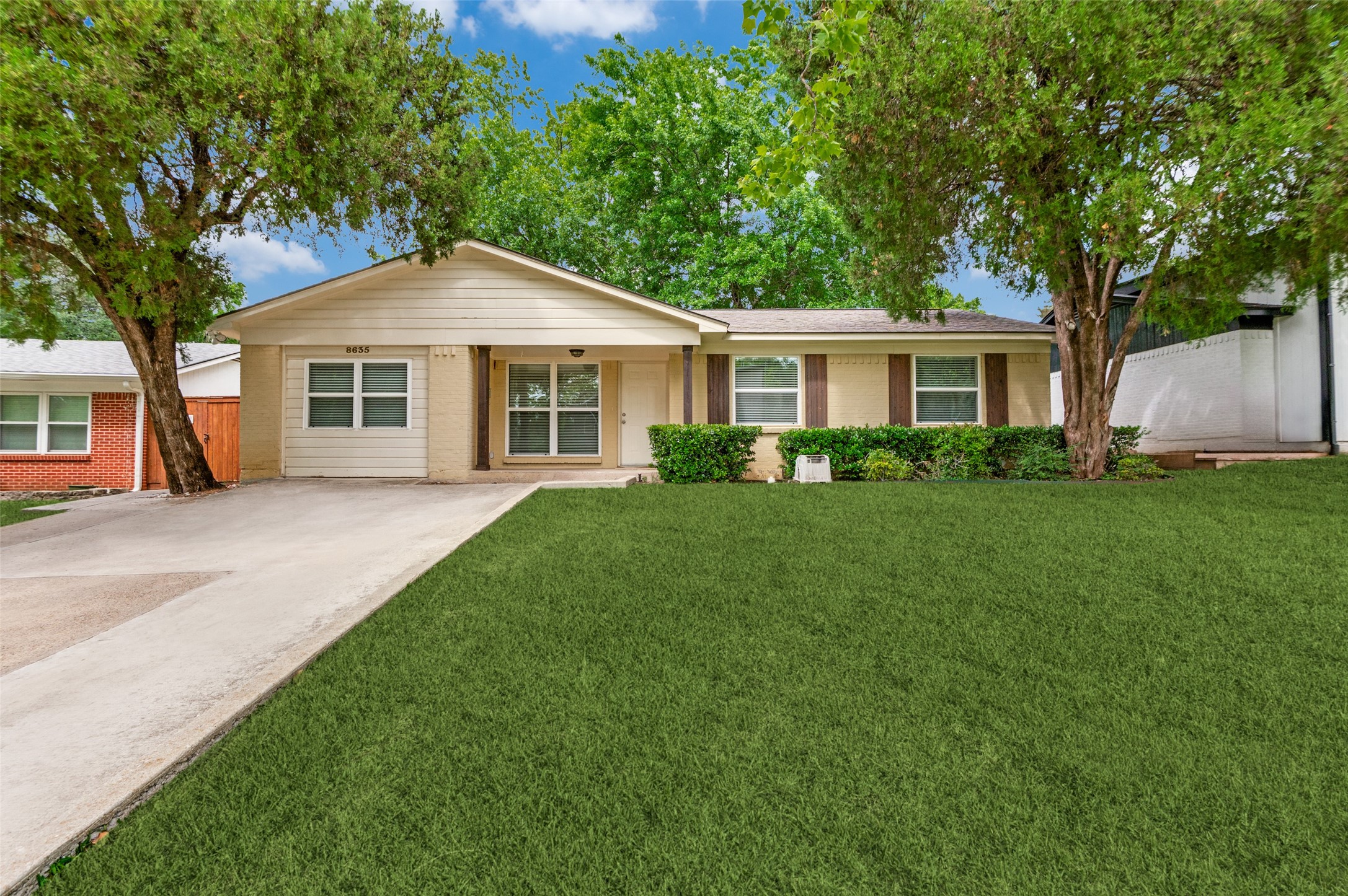 8635 Ashcroft Avenue Dallas TX 75243