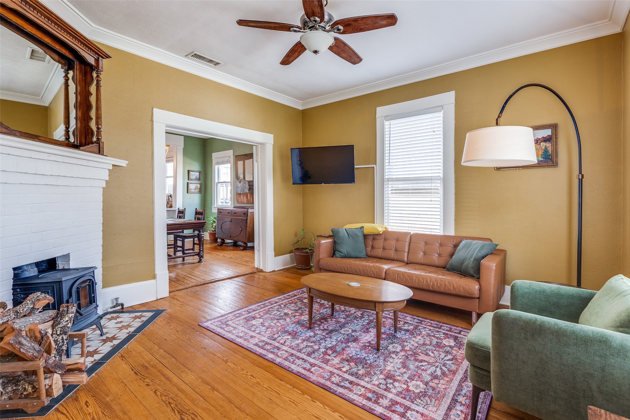 321 N Henderson Avenue Dallas TX 75214