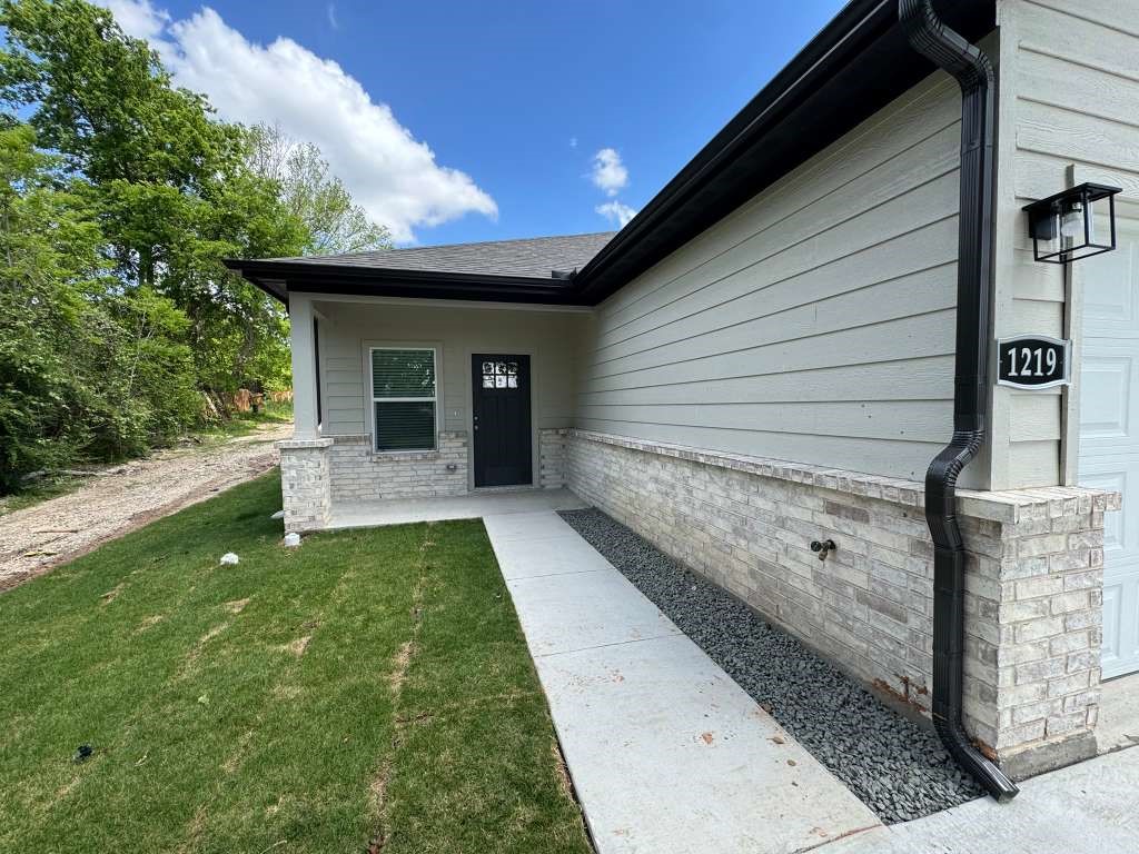 1219 S Austin Street Sherman TX 75090