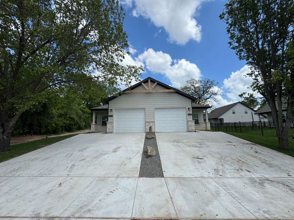 1219 S Austin Street Sherman TX 75090