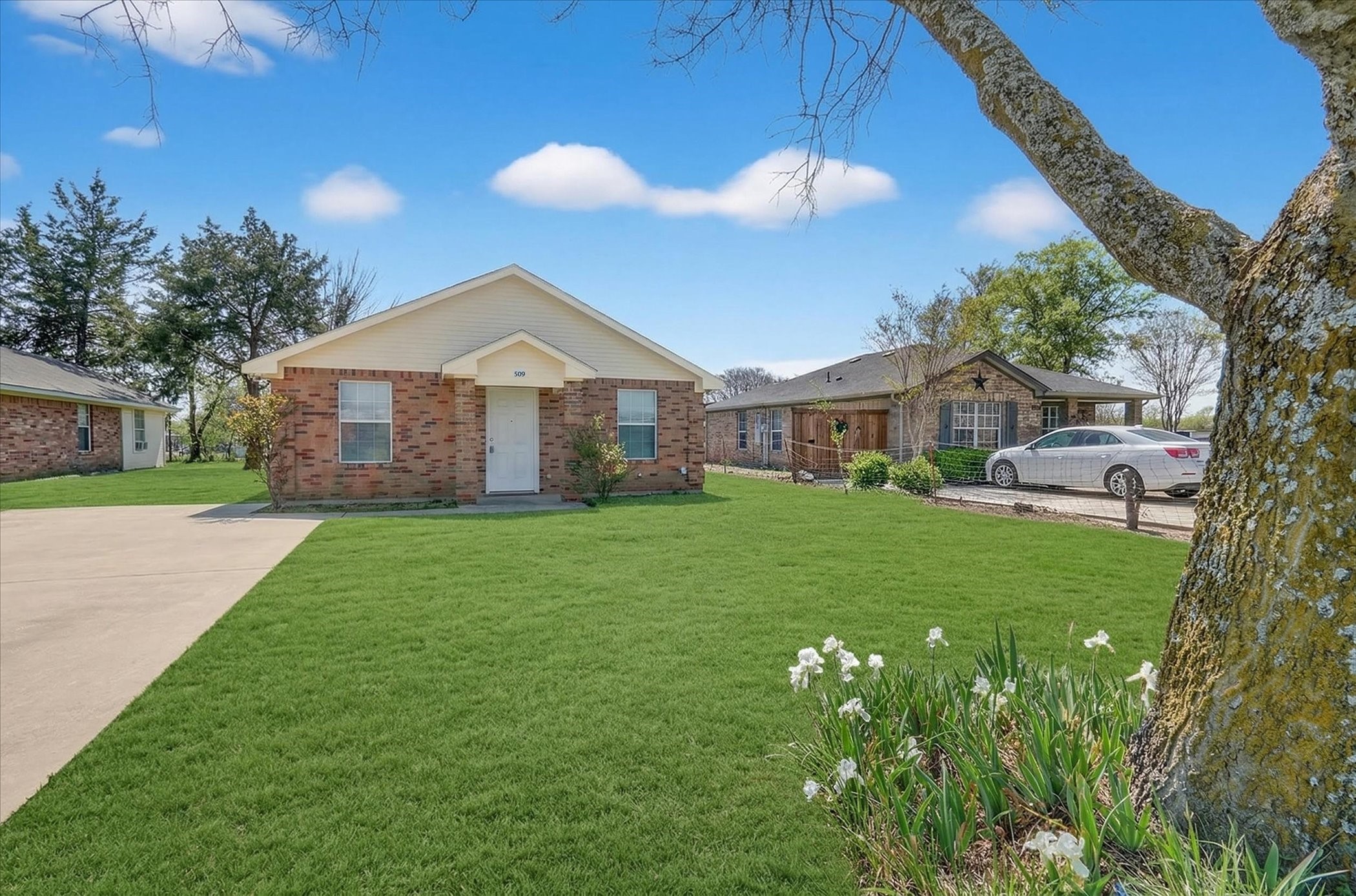 509 W Cedar Street Gunter TX 75058