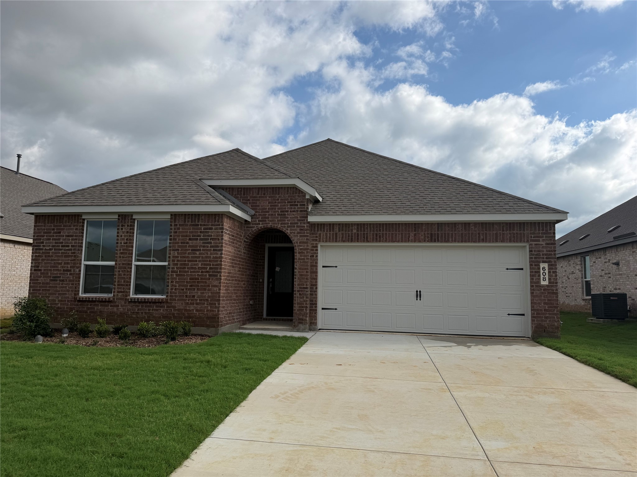 608 Arabian Lane Aubrey TX 76227