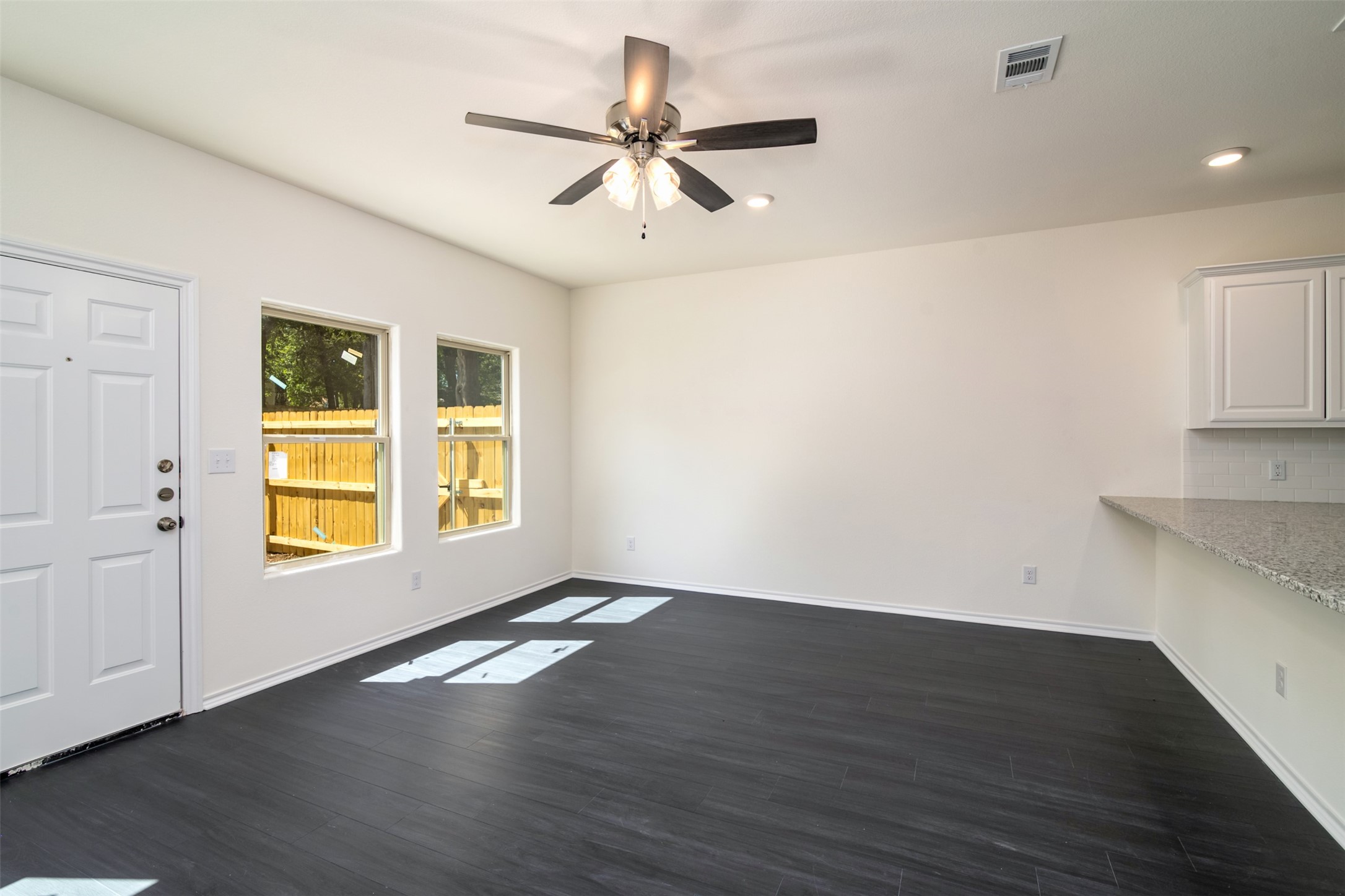 805 S 6th Street Bonham TX 75418
