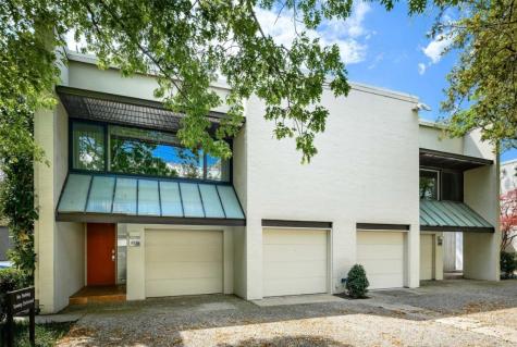 3215 Armstrong Avenue Dallas TX 75205