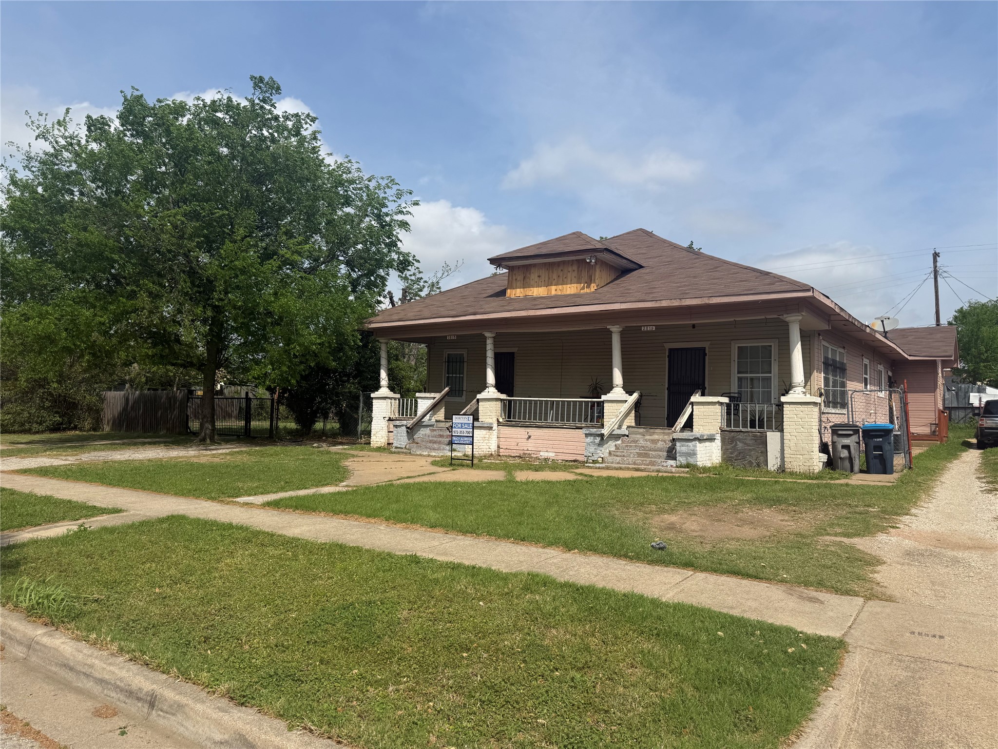 2815 Avenue E Fort Worth TX 76105