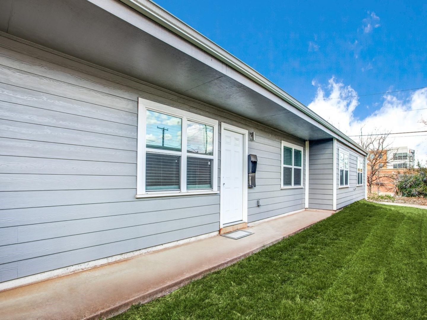 2204 W Rosedale Street S Fort Worth TX 76110