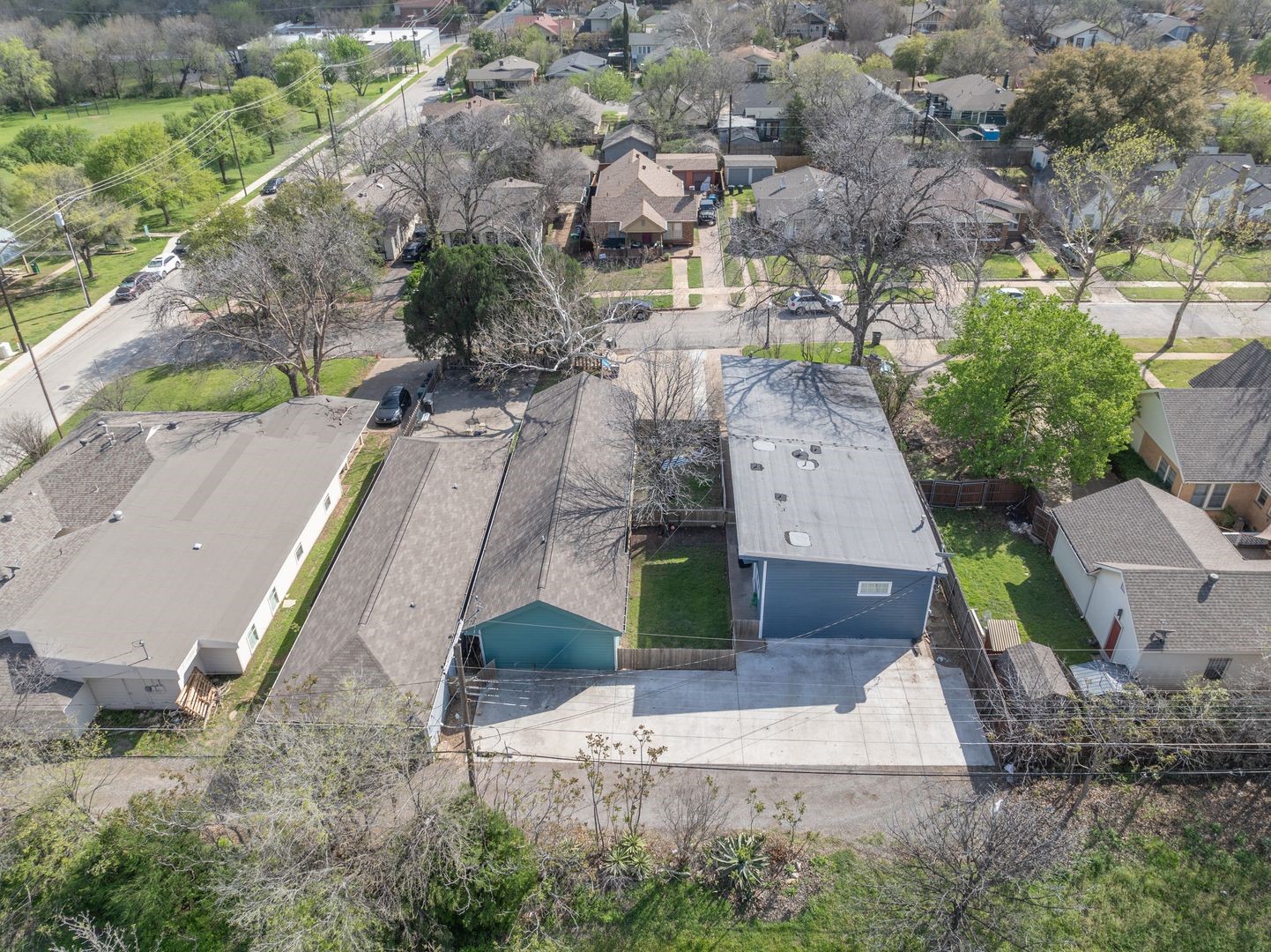 2204 W Rosedale Street S Fort Worth TX 76110