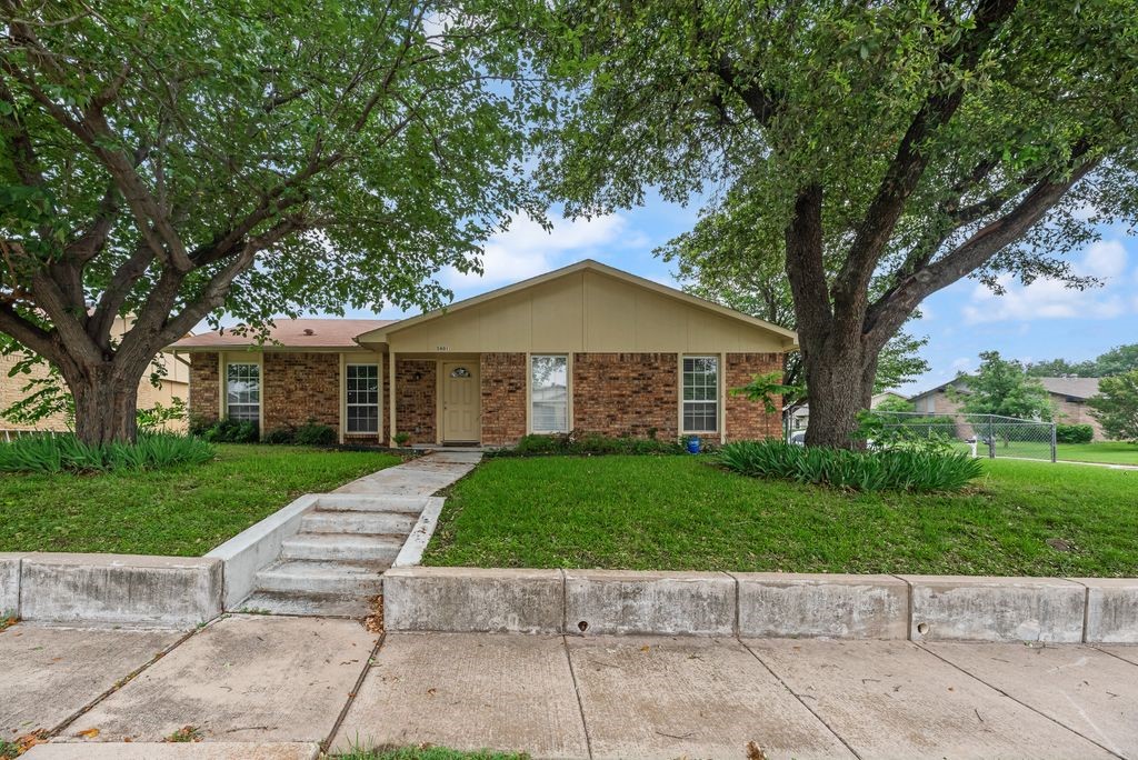 5801 Redwood Lane Rowlett TX 75089