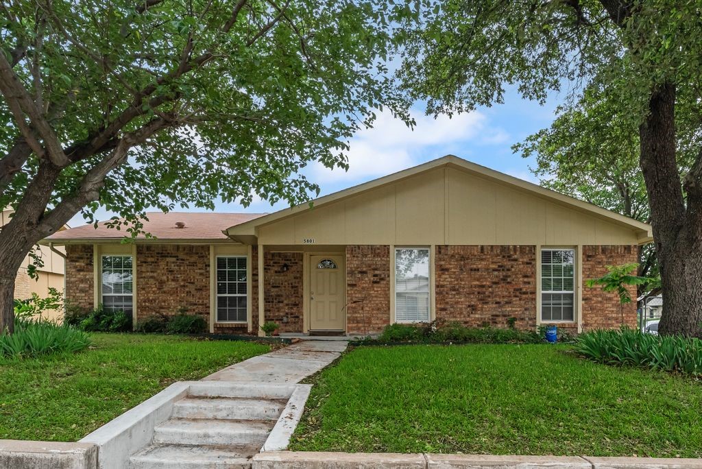 5801 Redwood Lane Rowlett TX 75089