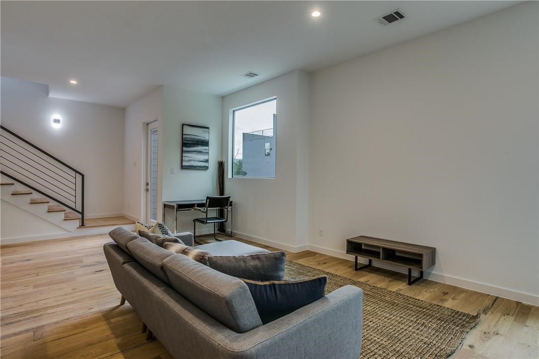 2619 Kimsey Drive Dallas TX 75235