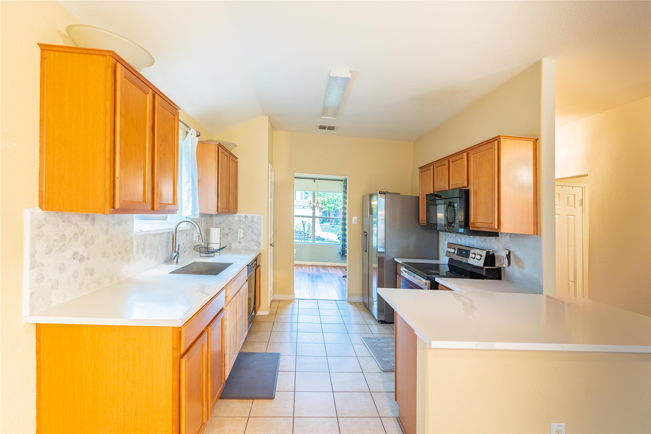 1906 Castaway Drive Dallas TX 75051