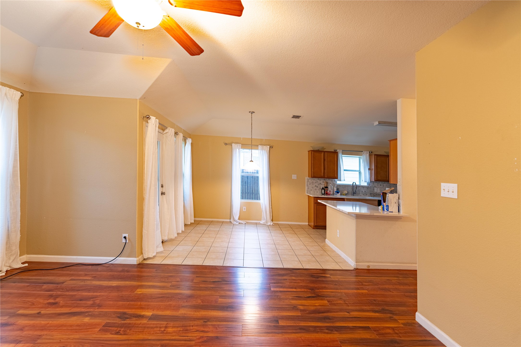 1906 Castaway Drive Dallas TX 75051