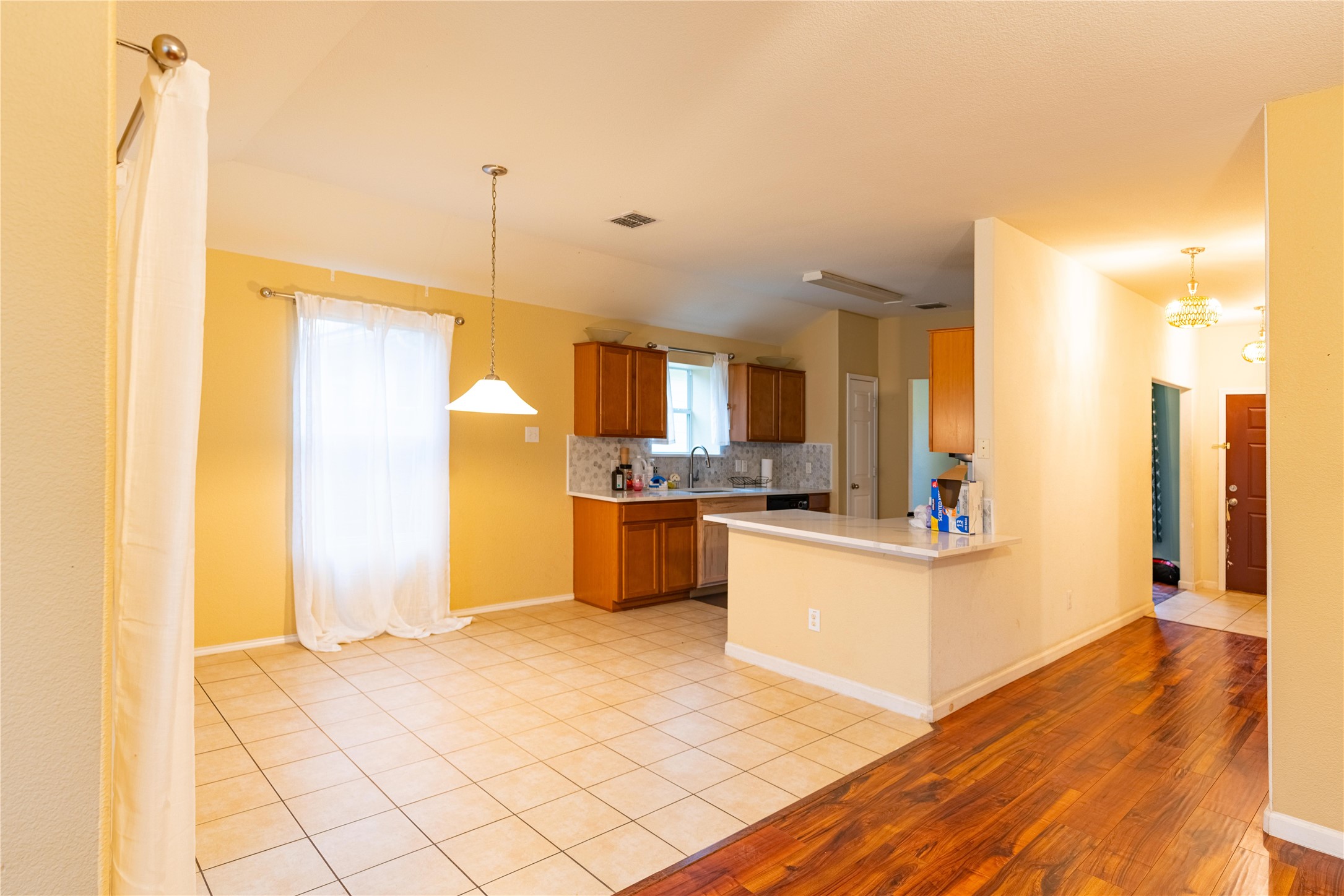 1906 Castaway Drive Dallas TX 75051