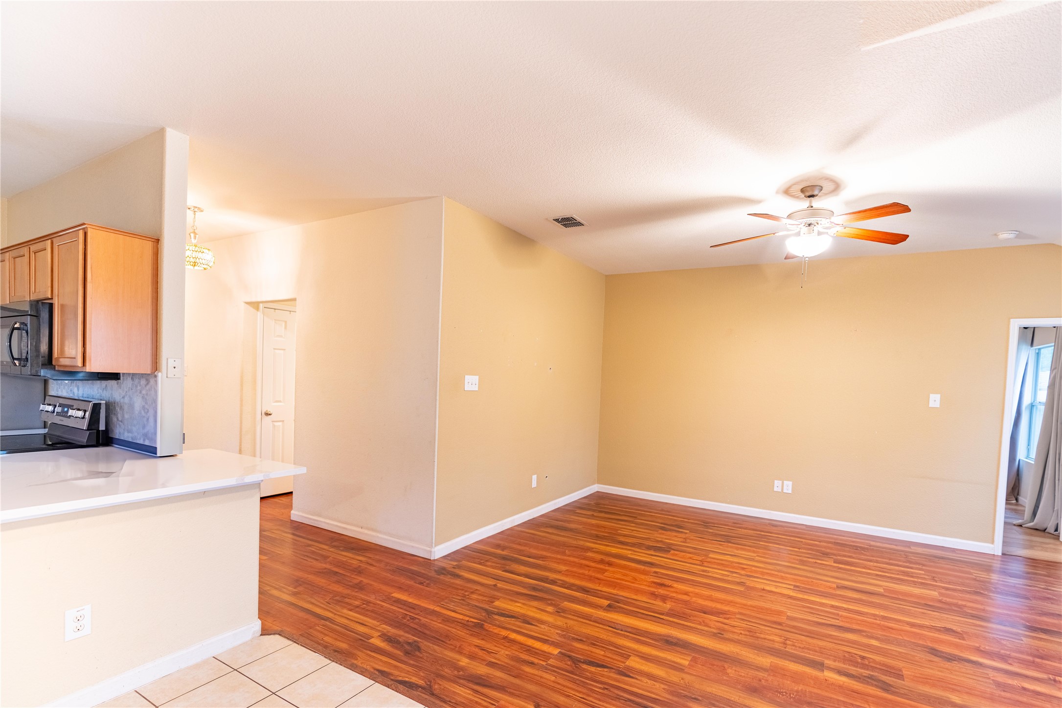 1906 Castaway Drive Dallas TX 75051