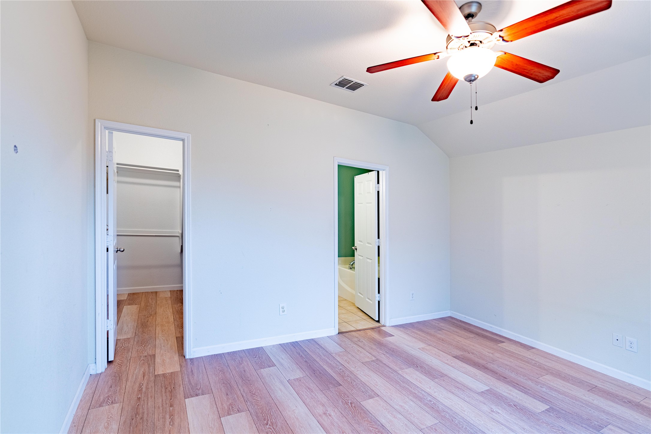 1906 Castaway Drive Dallas TX 75051