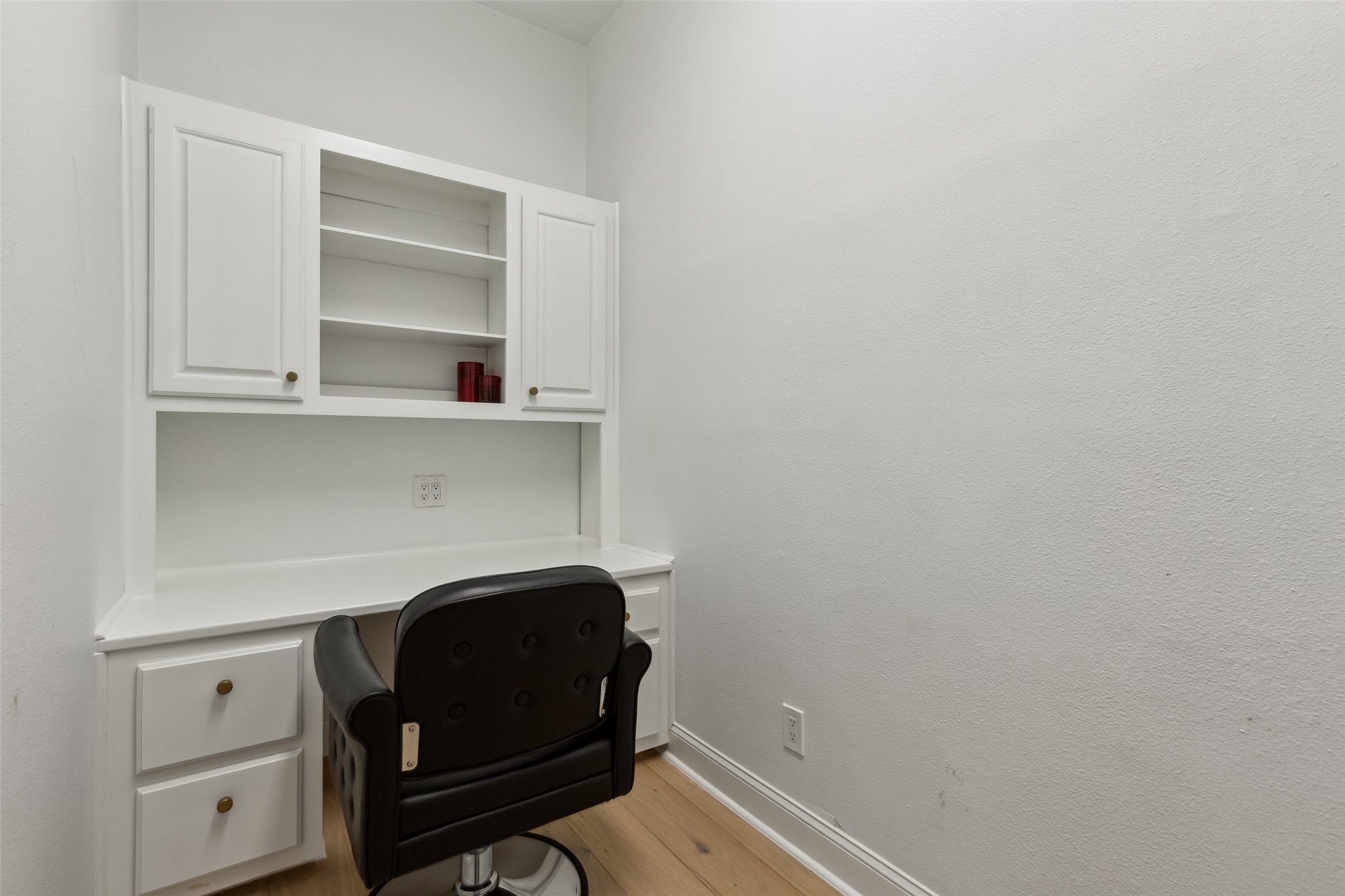 6824 Churchill Way Dallas TX 75230