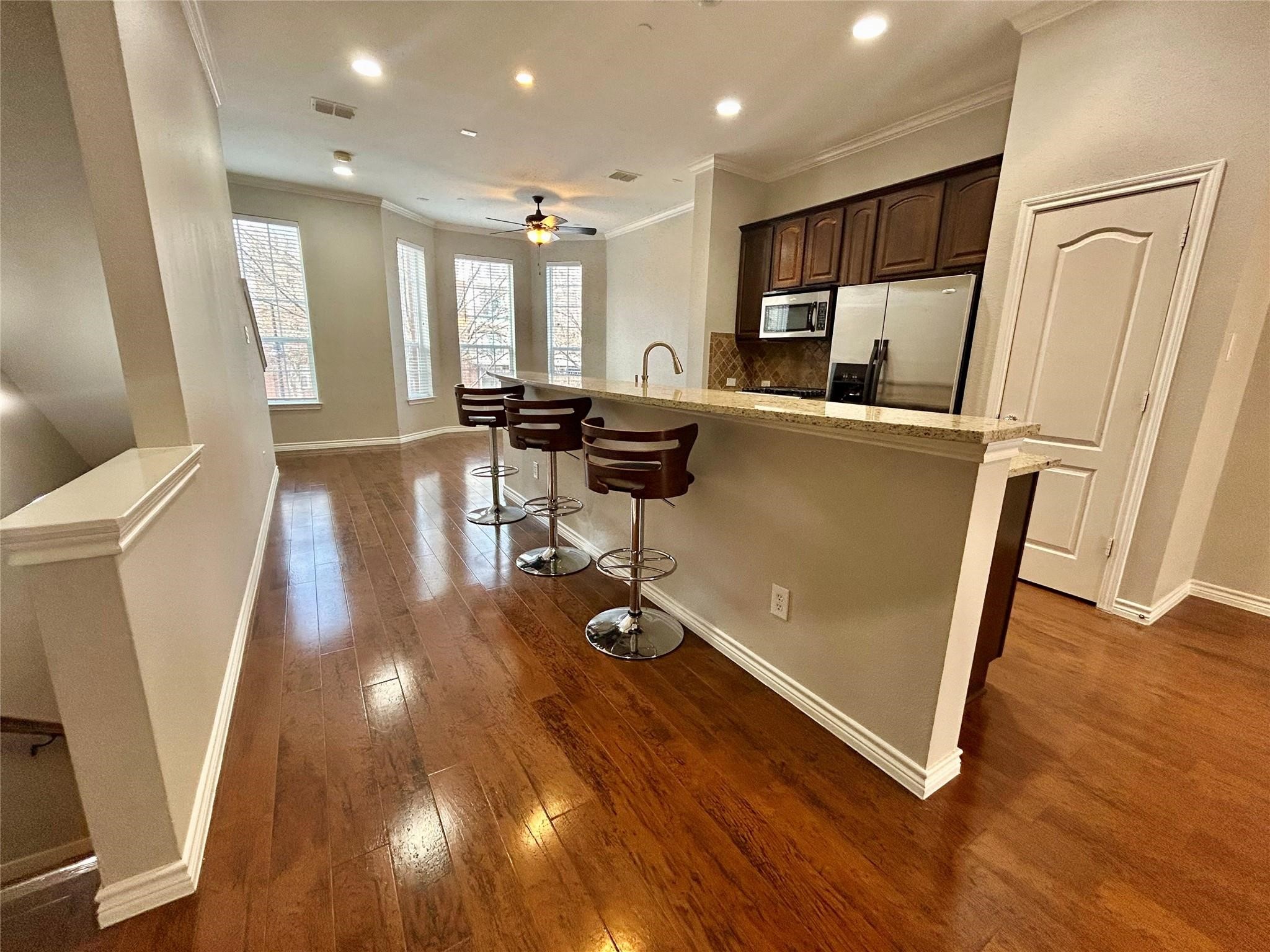 15826 Quorum Drive Addison TX 75001