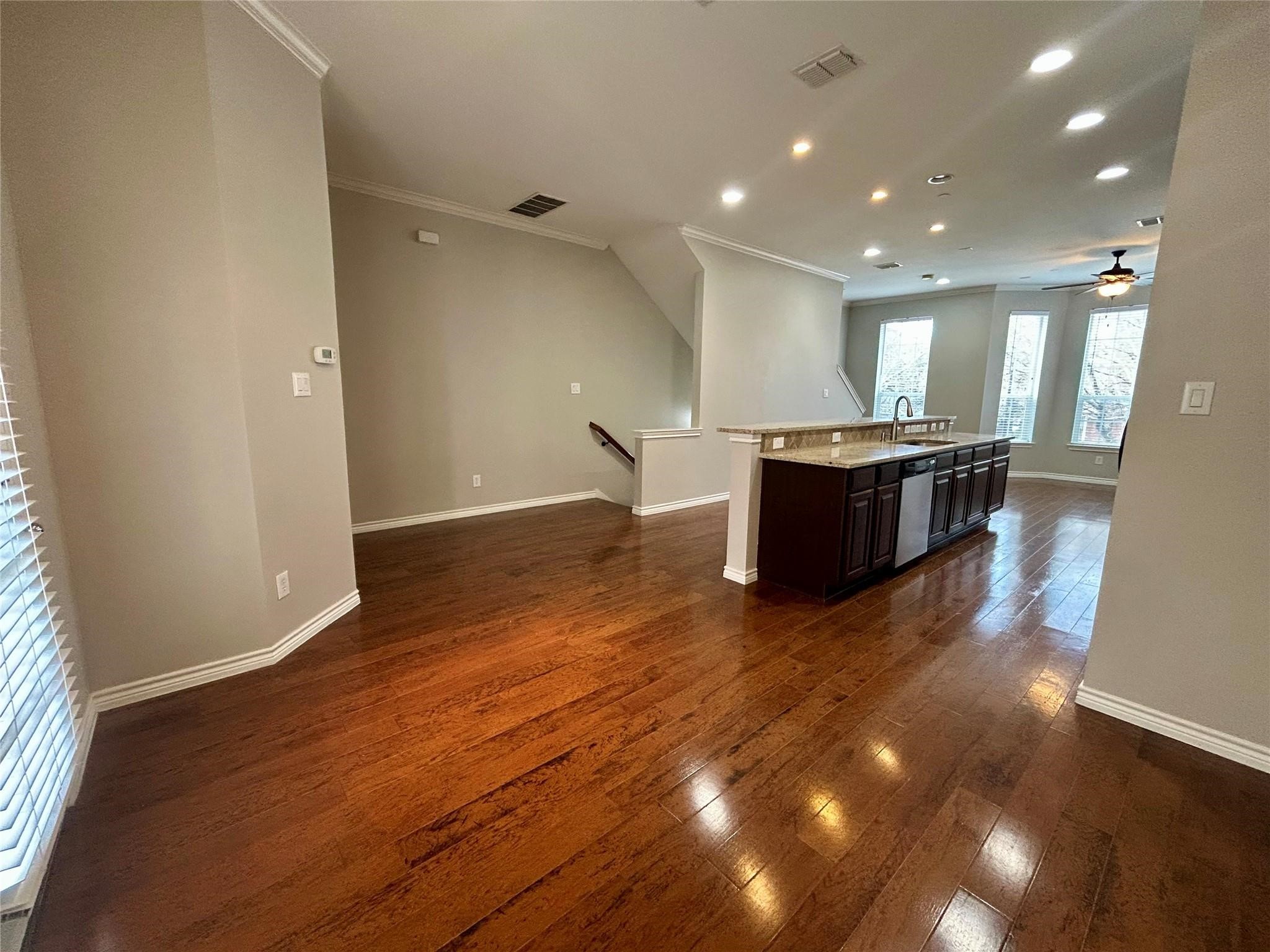 15826 Quorum Drive Addison TX 75001