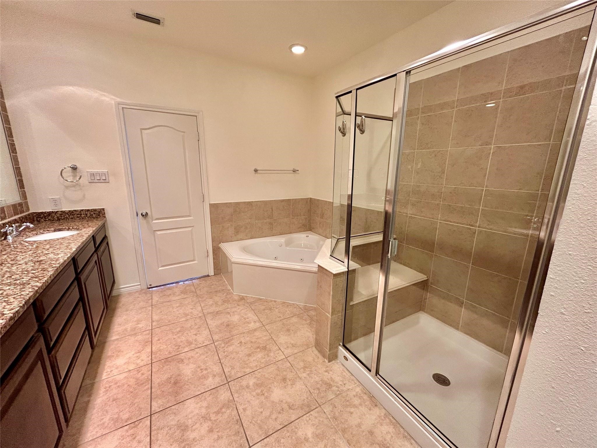 15826 Quorum Drive Addison TX 75001