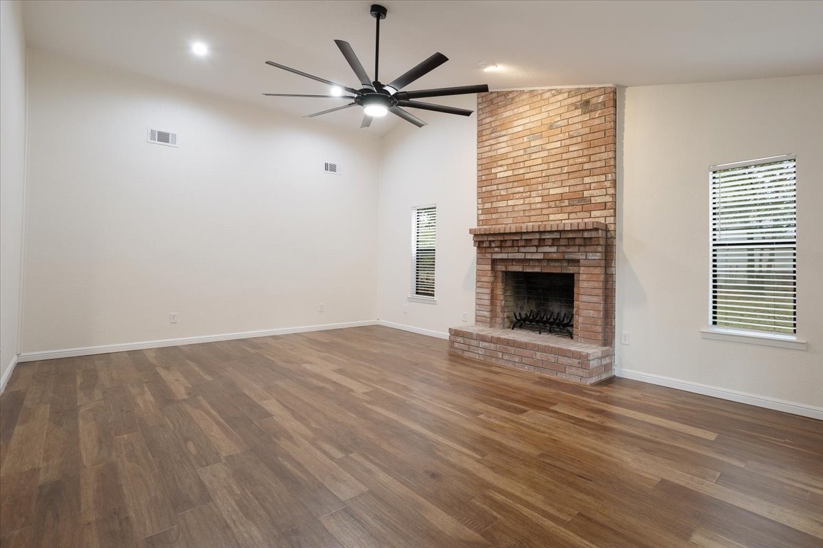 100 E Cunningham Street Bonham TX 75418