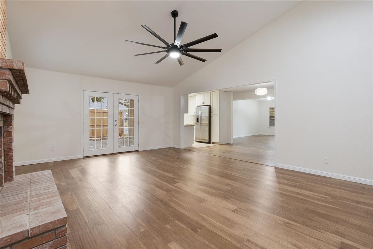 100 E Cunningham Street Bonham TX 75418