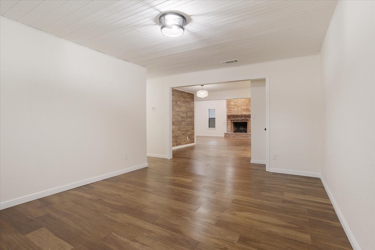 100 E Cunningham Street Bonham TX 75418