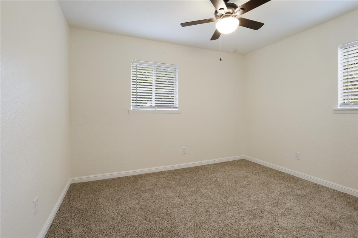 100 E Cunningham Street Bonham TX 75418