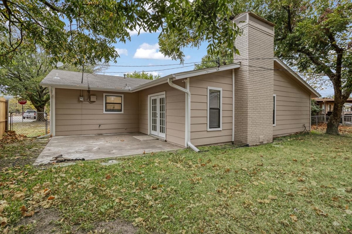 100 E Cunningham Street Bonham TX 75418