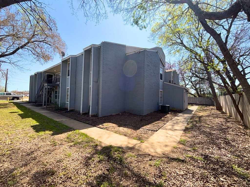 219 Fry Street Denton TX 76201