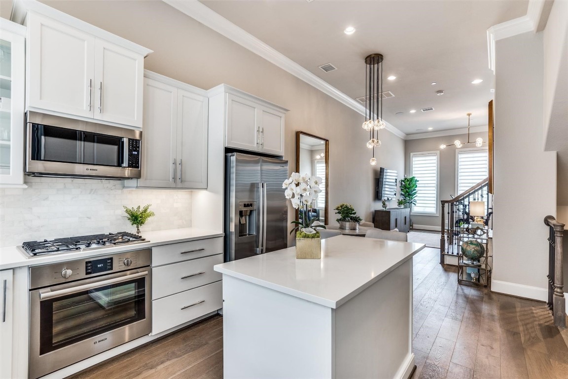 4126 Runyon Road Addison TX 75001
