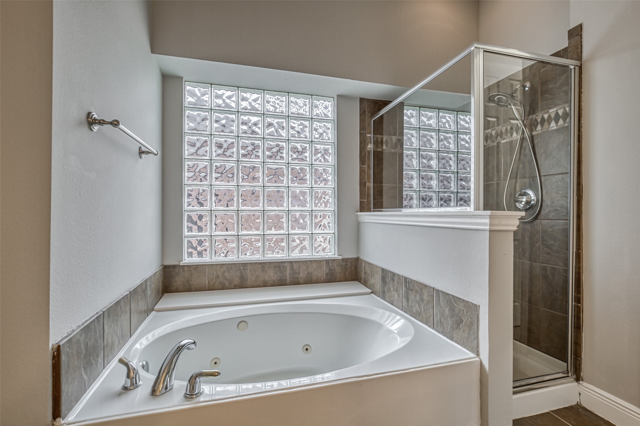 6533 Riveredge Drive Plano TX 75024