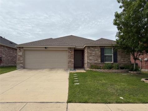 9913 Amosite Drive Fort Worth TX 76131