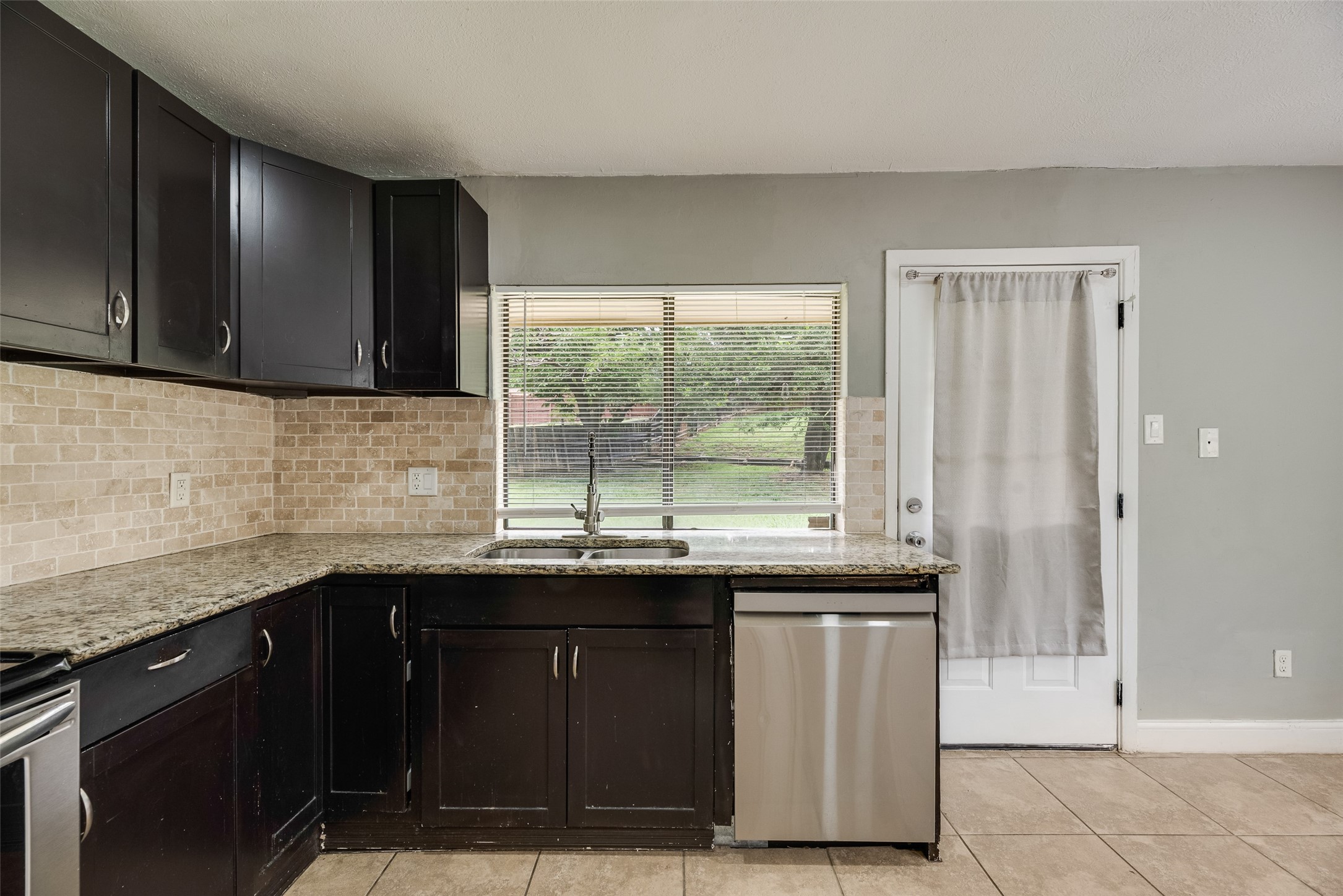 1732 Delaford Court Carrollton TX 75007