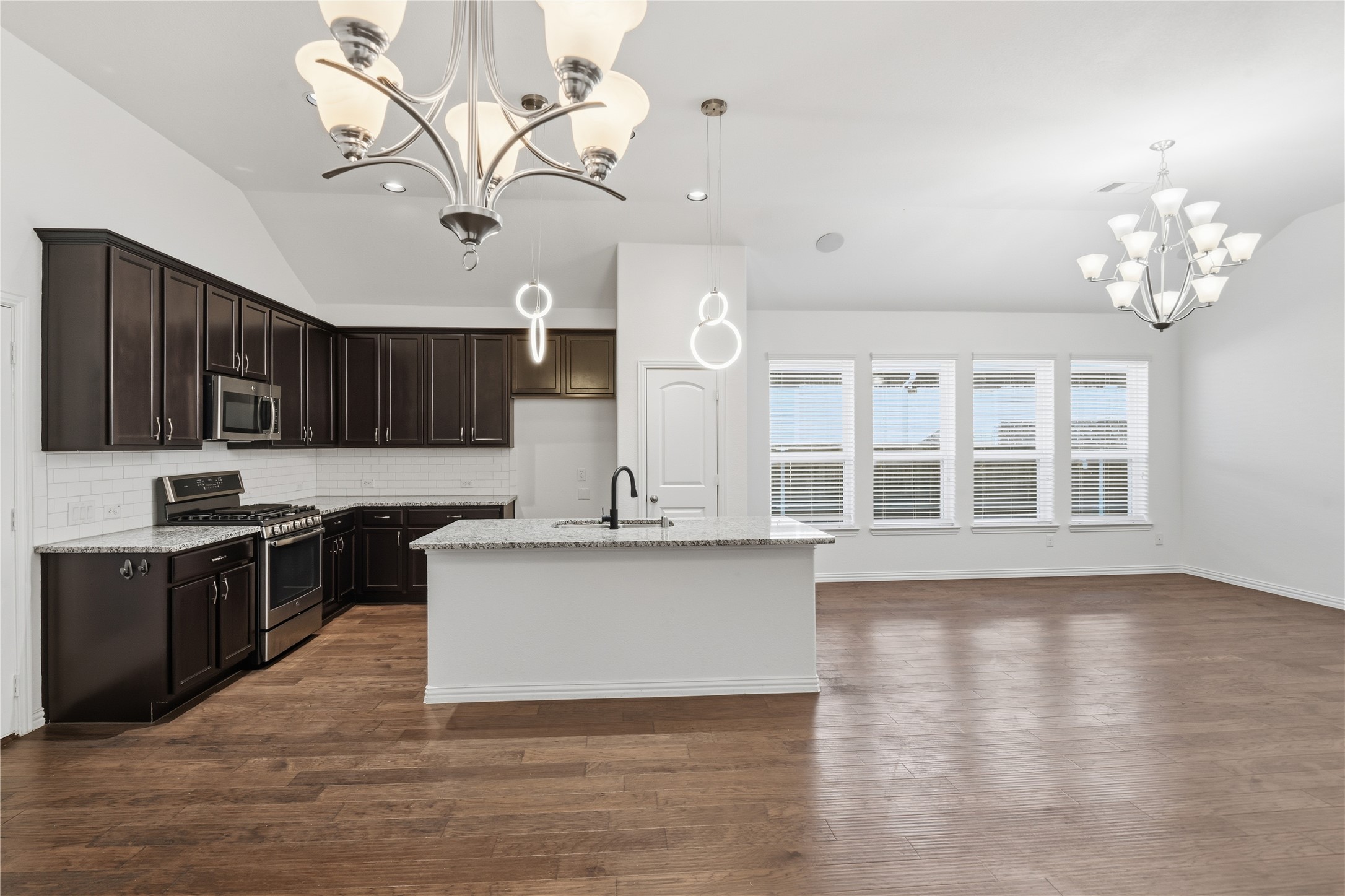 1517 Habersham Street Aubrey TX 76227