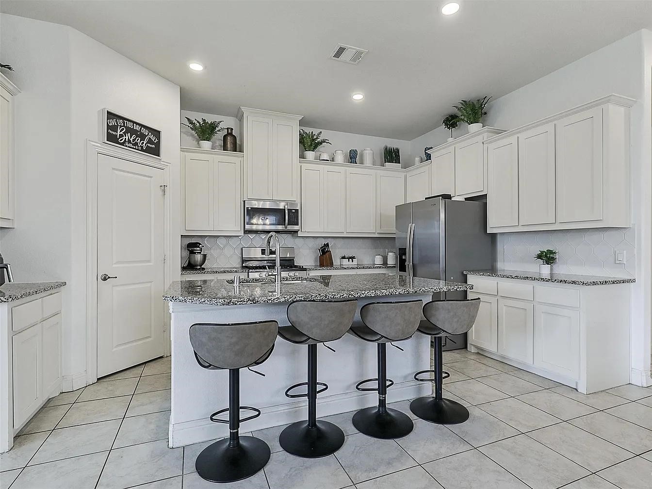 1520 Summit View Lane Little Elm TX 76227